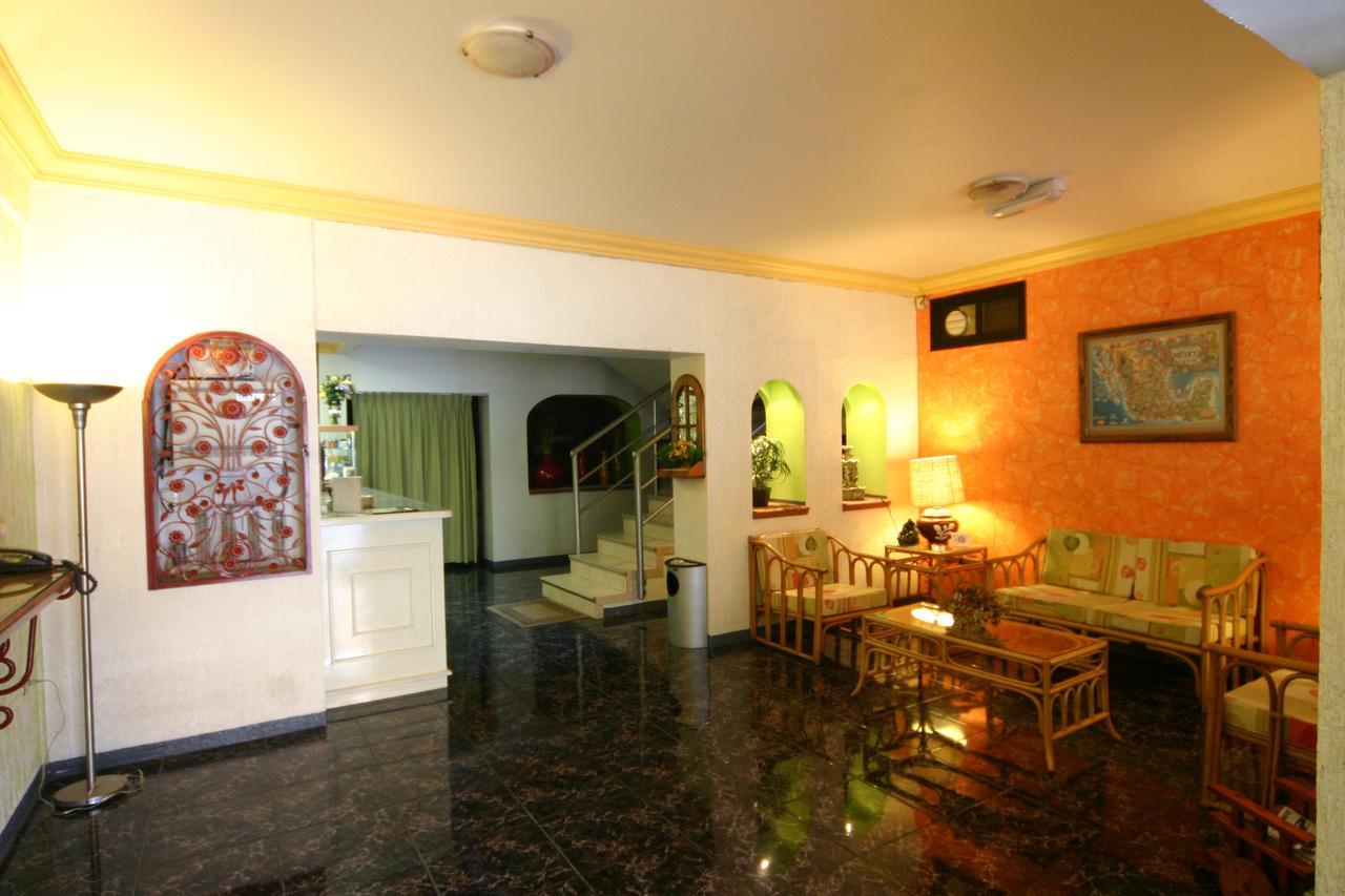 Hotel Plaza Crystal Xalapa Exteriör bild